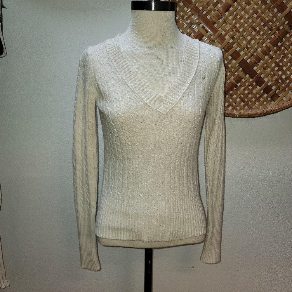 American eagle outfitters white knit sweater